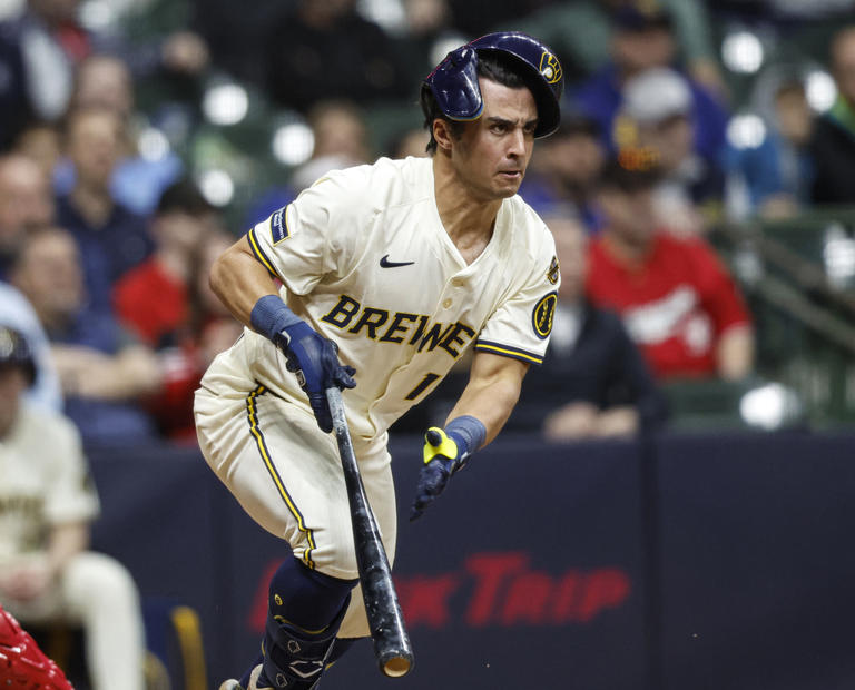 Brewers Defeat Reds: Nestor Cortes' Key Contribution