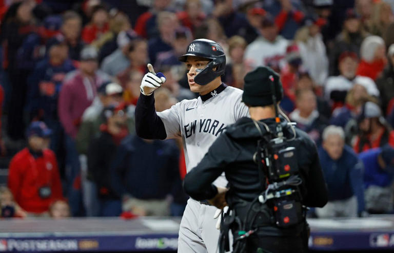 Aaron Judge's 3 HRs Highlight Yankees' 9-Homer Game Aaron Judge's 3 HRs Highlight Yankees' 9-Homer Game