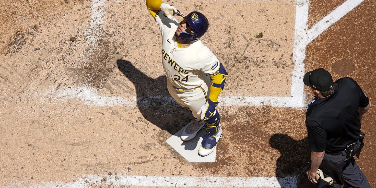 Brewers' Record-Setting Nine Stolen Bases Lead To Dominant Win Brewers' Record-Setting Nine Stolen Bases Lead To Dominant Win
