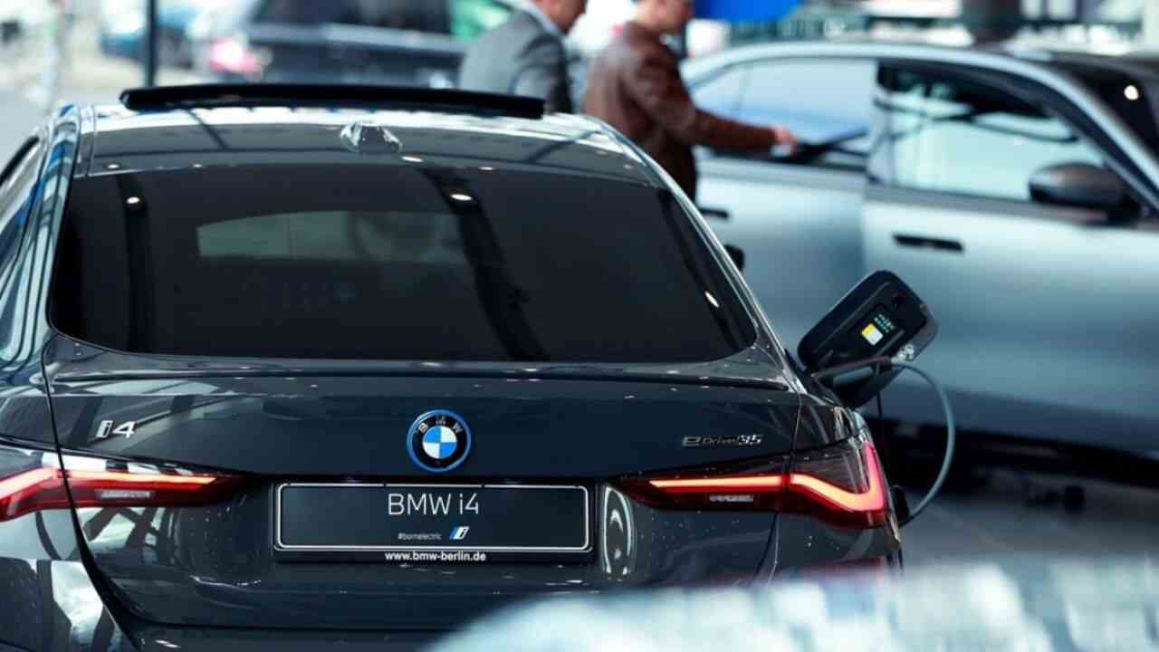 Luxury Carmakers Face Headwinds In China: The BMW And Porsche Case Study Luxury Carmakers Face Headwinds In China: The BMW And Porsche Case Study
