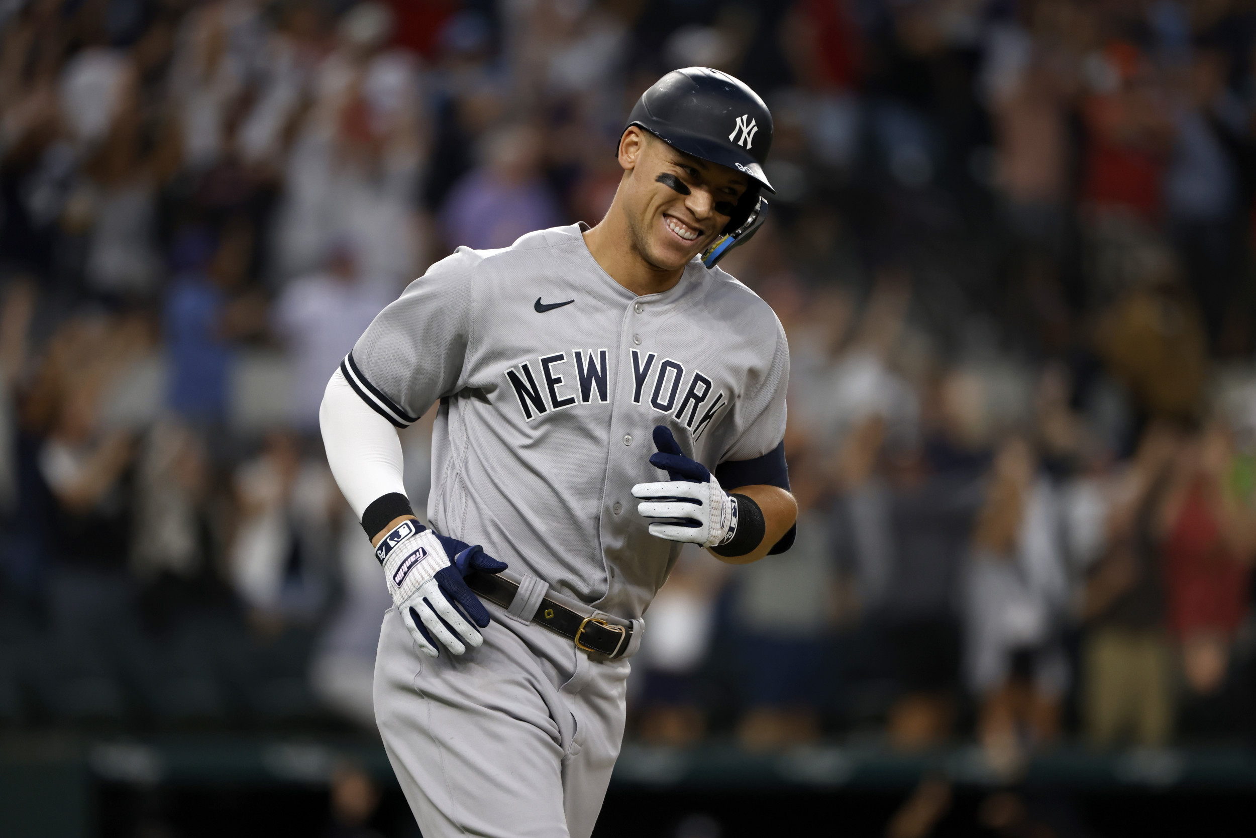 Record-Breaking Game: Yankees Hit 9 Home Runs, Judge Dominates Record-Breaking Game: Yankees Hit 9 Home Runs, Judge Dominates