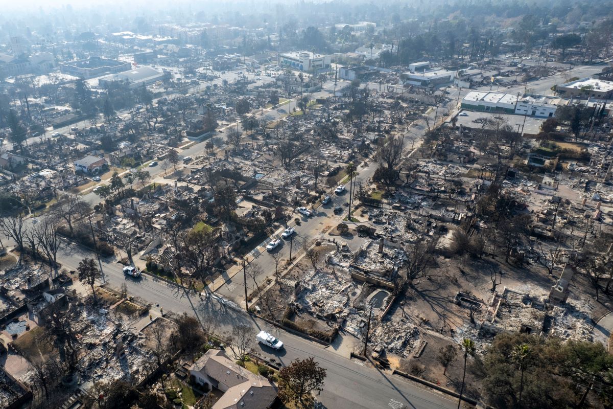 Selling Sunset Star Speaks Out: LA Fire Victims Face Price Gouging Selling Sunset Star Speaks Out: LA Fire Victims Face Price Gouging