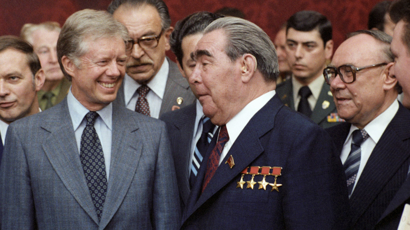 Strained Ties: Analyzing The Breakdown In U.S.-China Relations And The Risk Of Cold War Strained Ties: Analyzing The Breakdown In U.S.-China Relations And The Risk Of Cold War